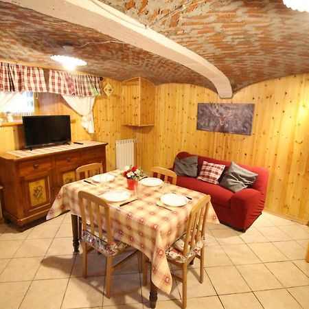 L'Ermellino Bilocale In Centro - Affitti Brevi Italia Apartment บรุสซอน ภายนอก รูปภาพ