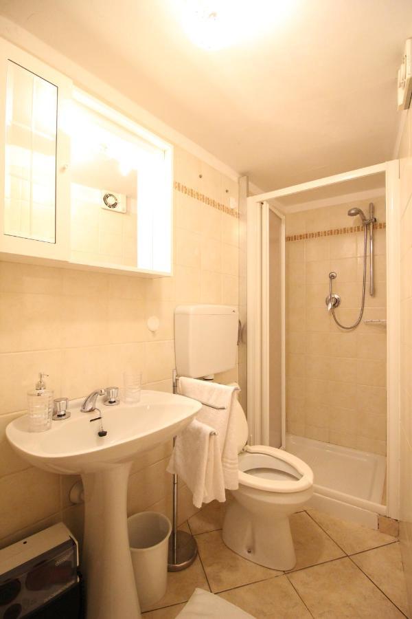 L'Ermellino Bilocale In Centro - Affitti Brevi Italia Apartment บรุสซอน ภายนอก รูปภาพ